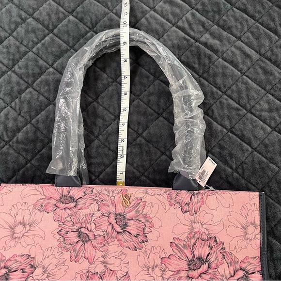 Victoria Secret Tote Bag Travel Pink Floral Square Books Storage Purse - Picture 4 of 10